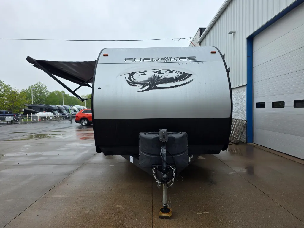 2019 Forest River RV Cherokee 214JT - Photo 2