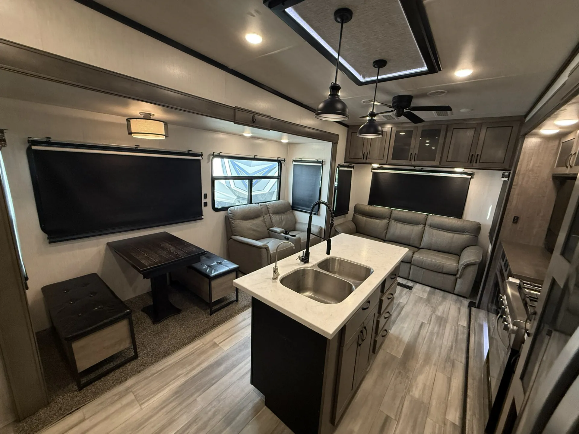 2022 Forest River Cedar Creek 377BH - Photo 3
