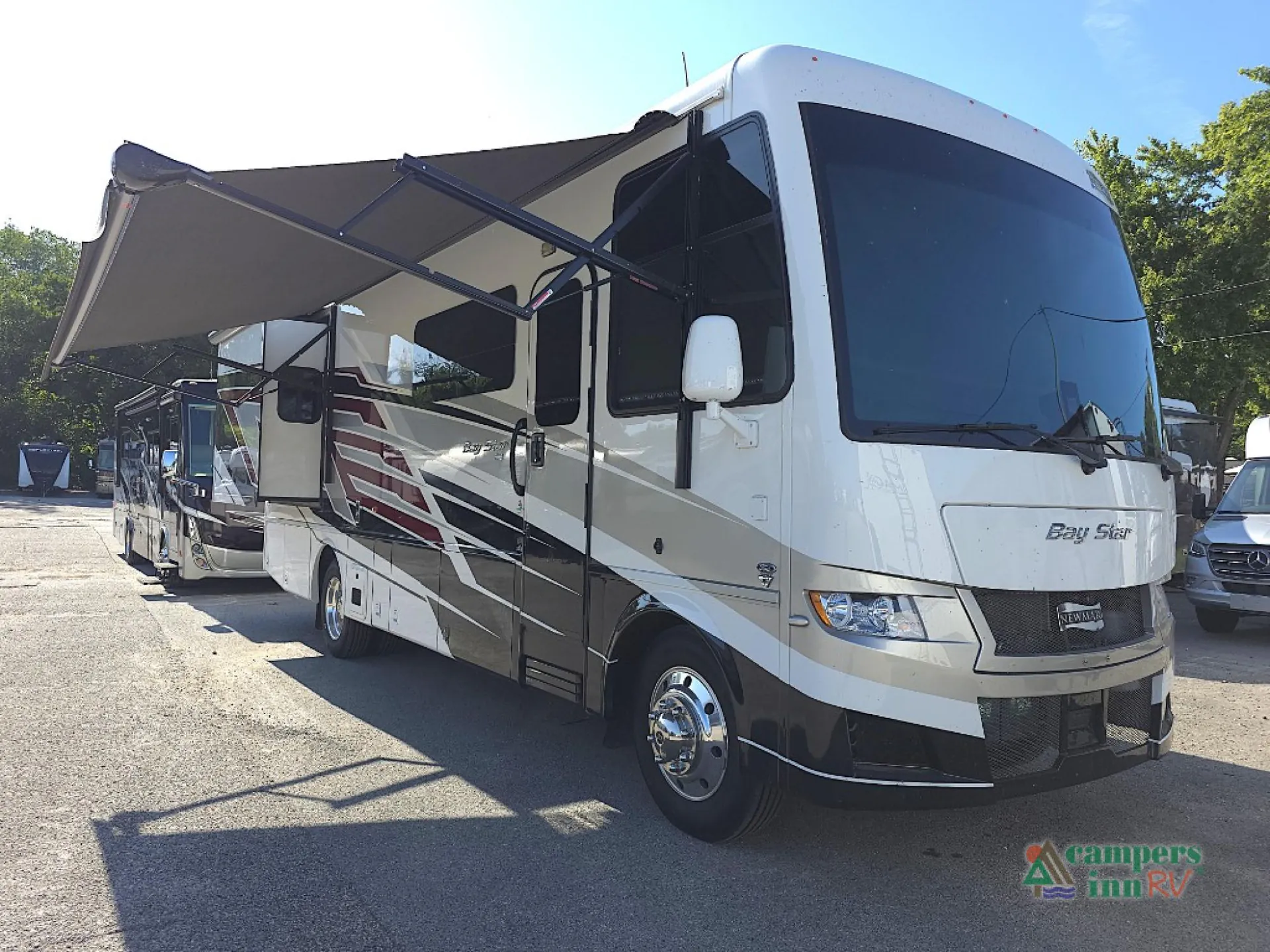 2025 Newmar Bay Star 3016 - Photo 2