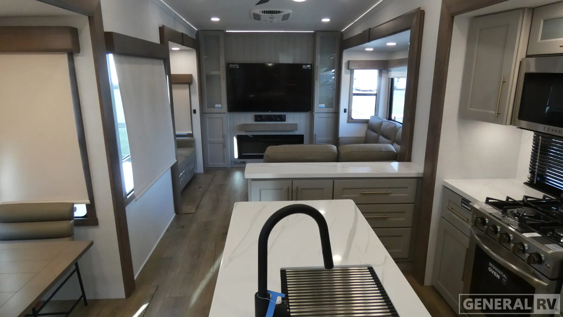 2026 Alliance RV Paradigm 375RD - Photo 3