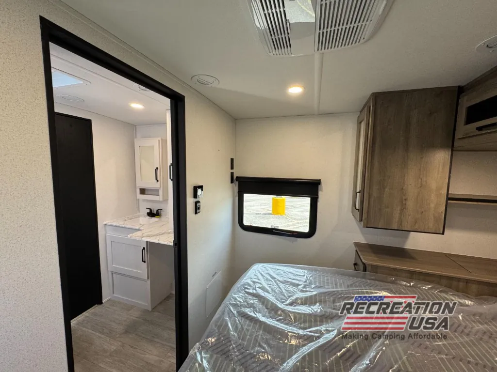 2026 Forest River Solaire 3150TBSS, Photos photo 35