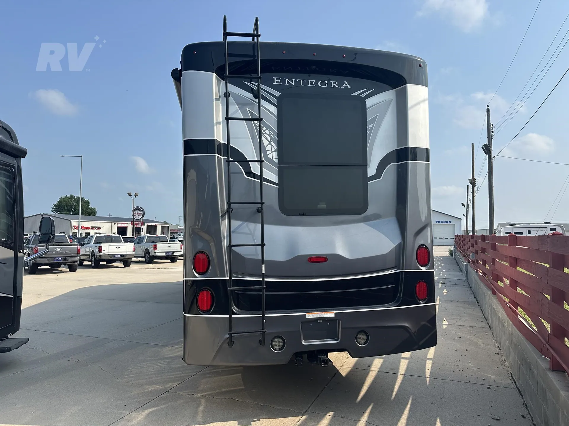 2022 Entegra Coach Accolade 37L - Photo 4