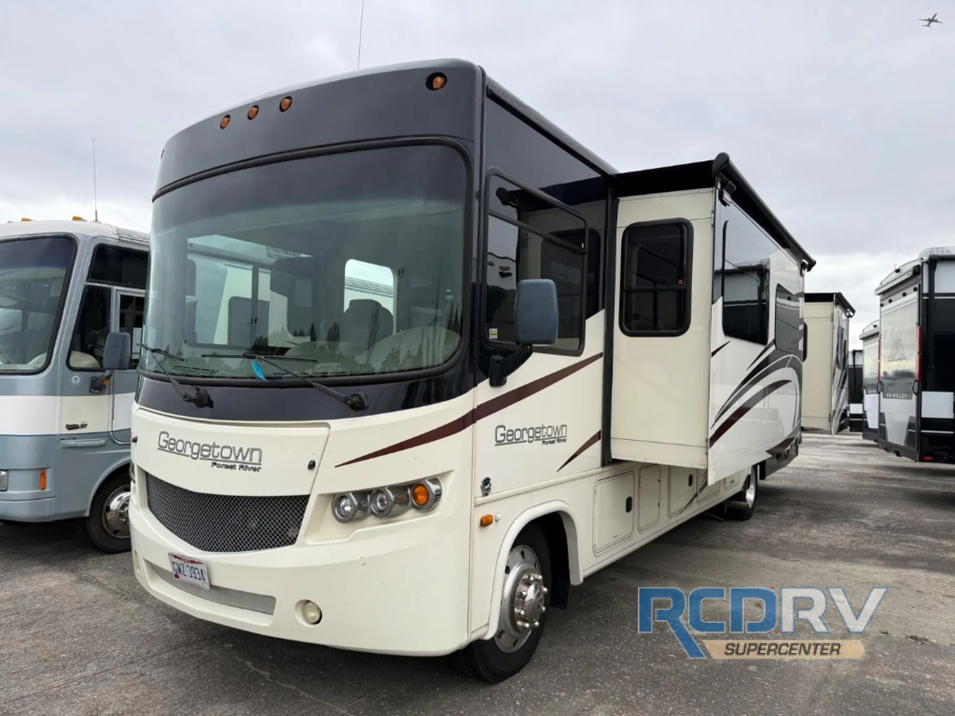 2017 Forest River RV Georgetown 364TS - Photo 3