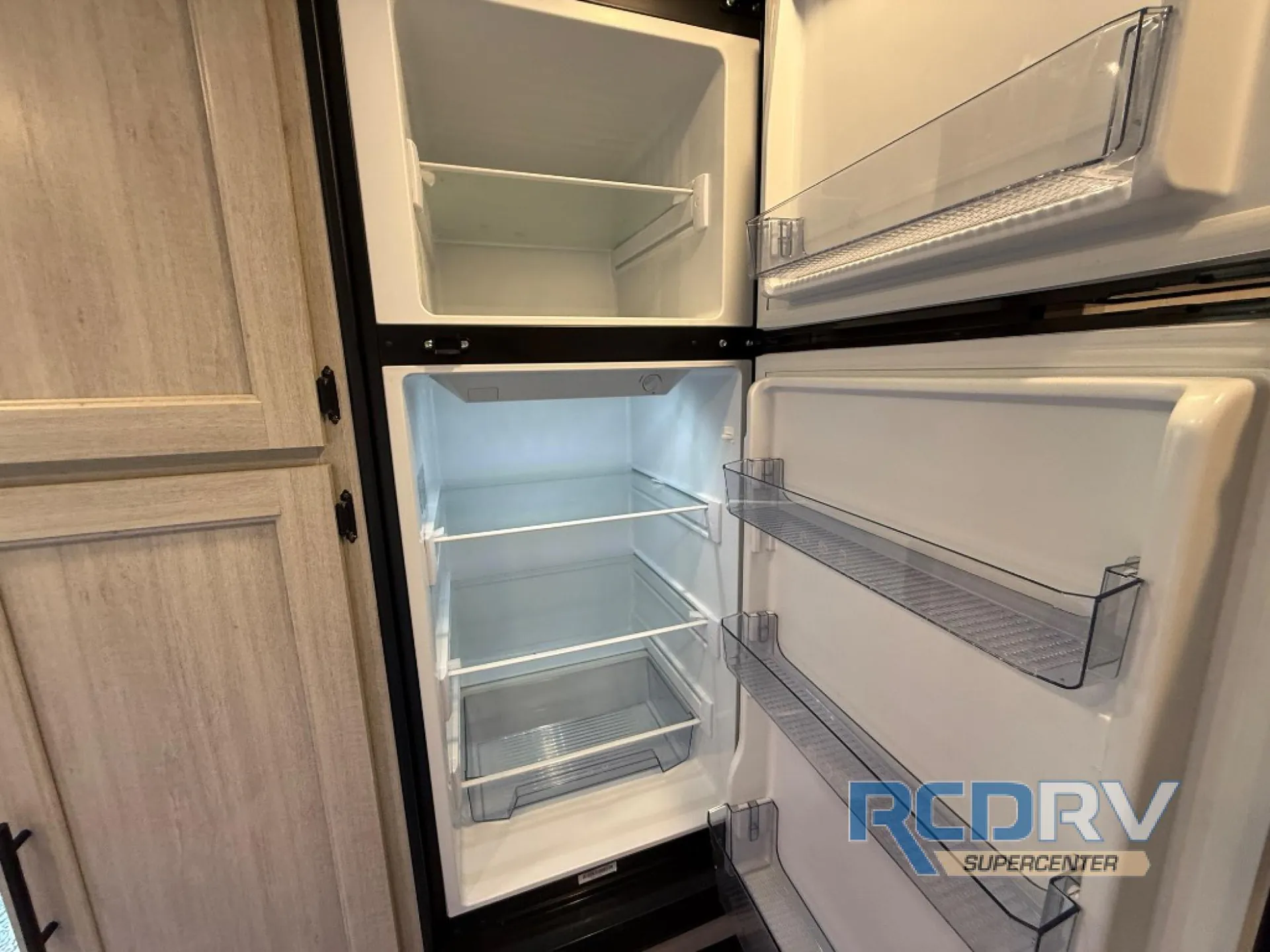 2024 CrossRoads Zinger Lite 259FL - Photo 3