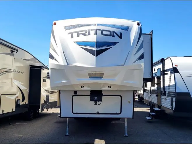2019 Dutchmen RV Triton Used    3001 - Photo 2