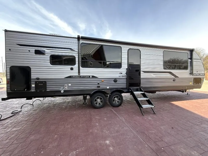 2026 Coachmen Catalina Legacy Edition 303RKDS - Photo 3