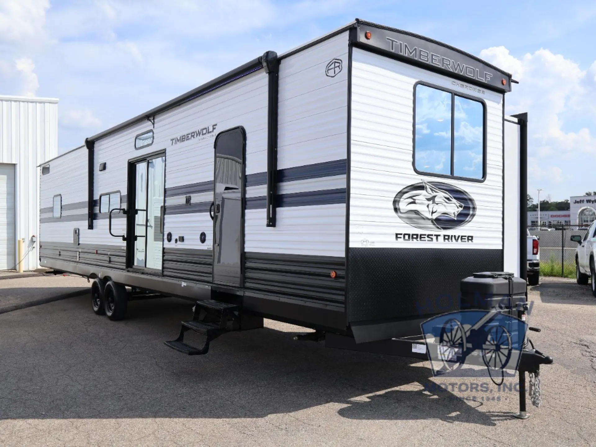 2027 Forest River Cherokee Timberwolf 39HBA