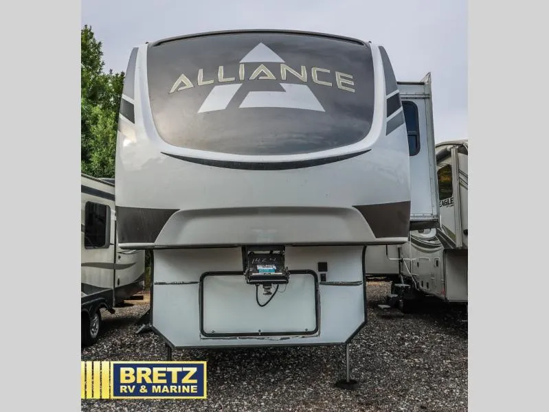 2021 Alliance RV Paradigm 372RK - Photo 3