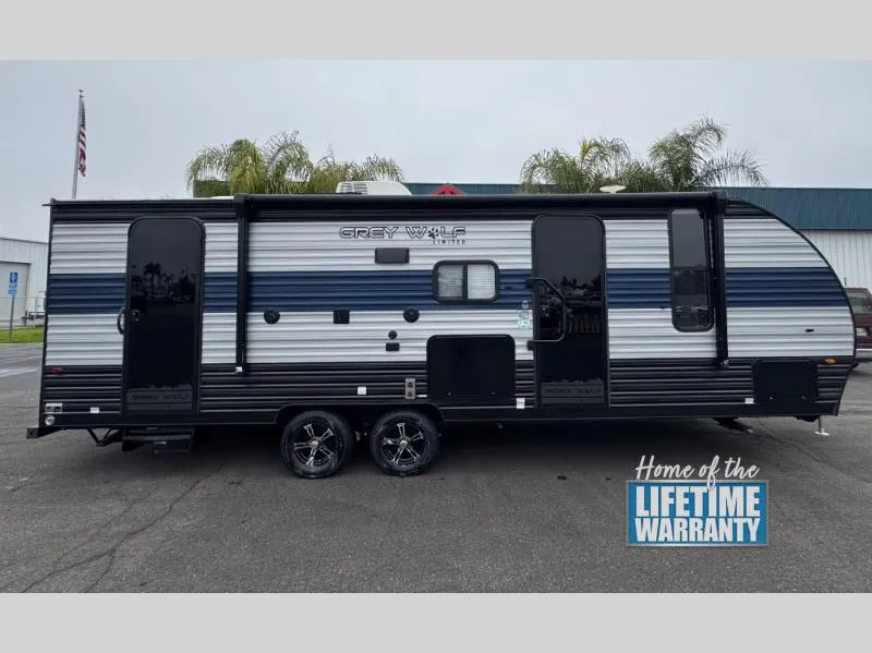 2022 Forest River Cherokee Grey Wolf 23DBH - Photo 2