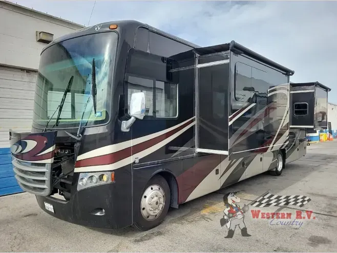 2016 Thor Motor Coach Miramar 34.4 - Main photo