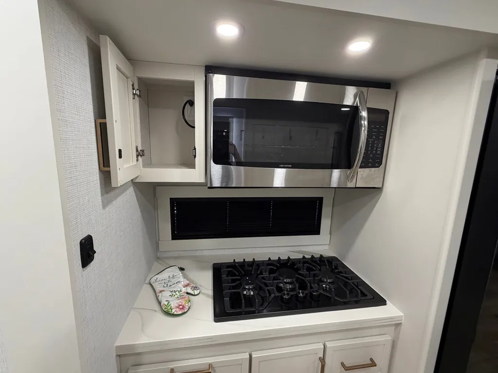 2026 Brinkley Model I 235, Photos photo 29