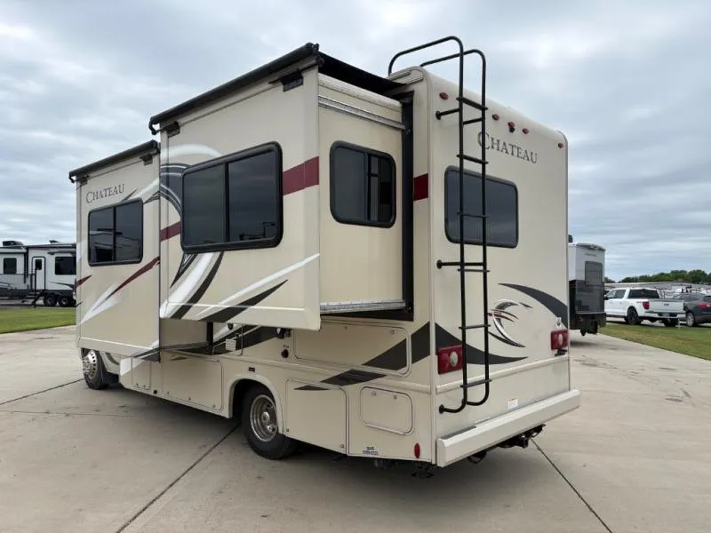 2017 Thor Motor Coach Chateau Sprinter 24FS - Photo 3