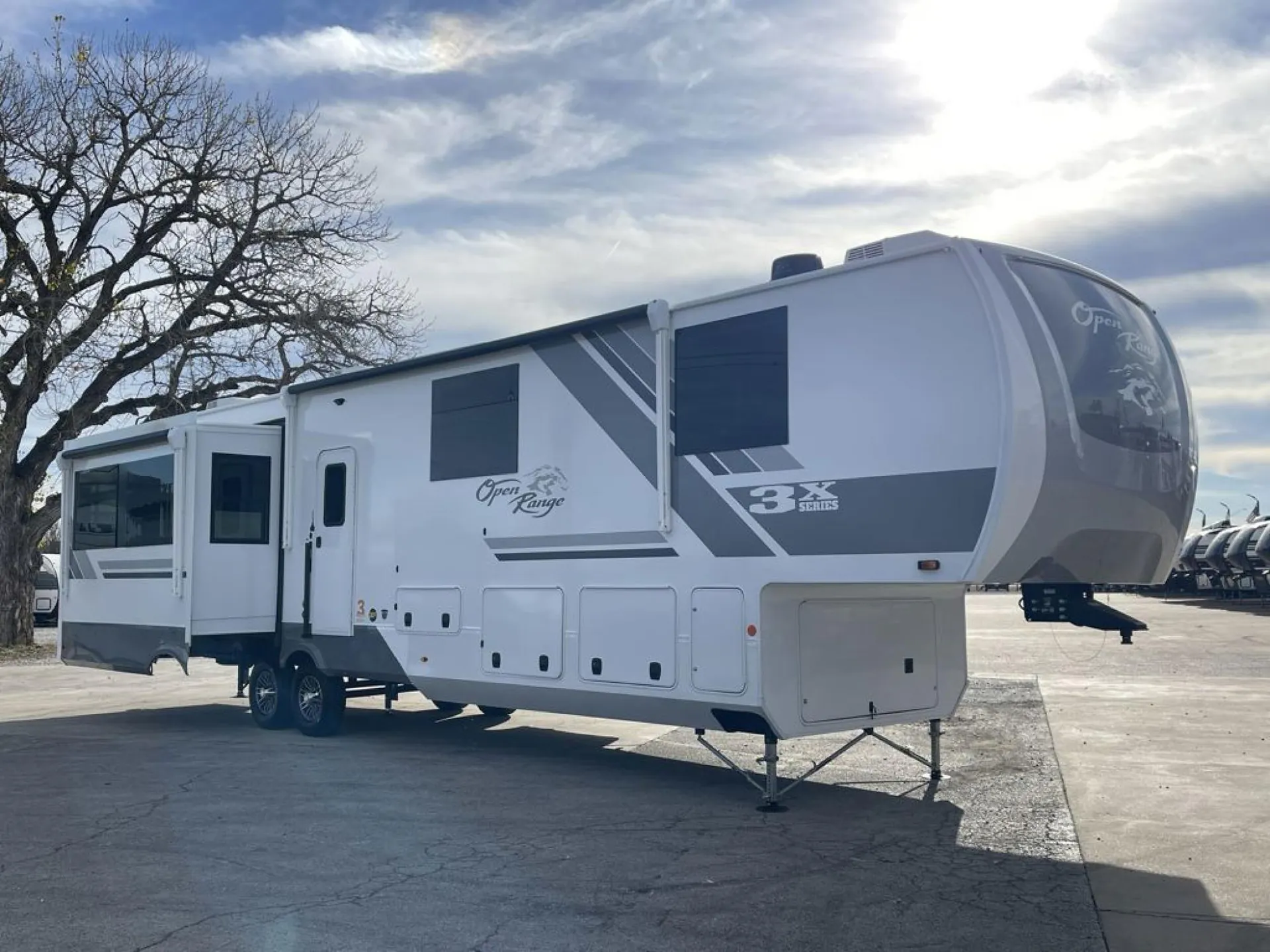 2026 Highland Ridge Open Range 3X 372MBH - Photo 2
