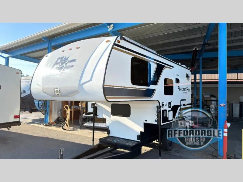 2027 Northwood Arctic Fox Camper 990 - Photo 2