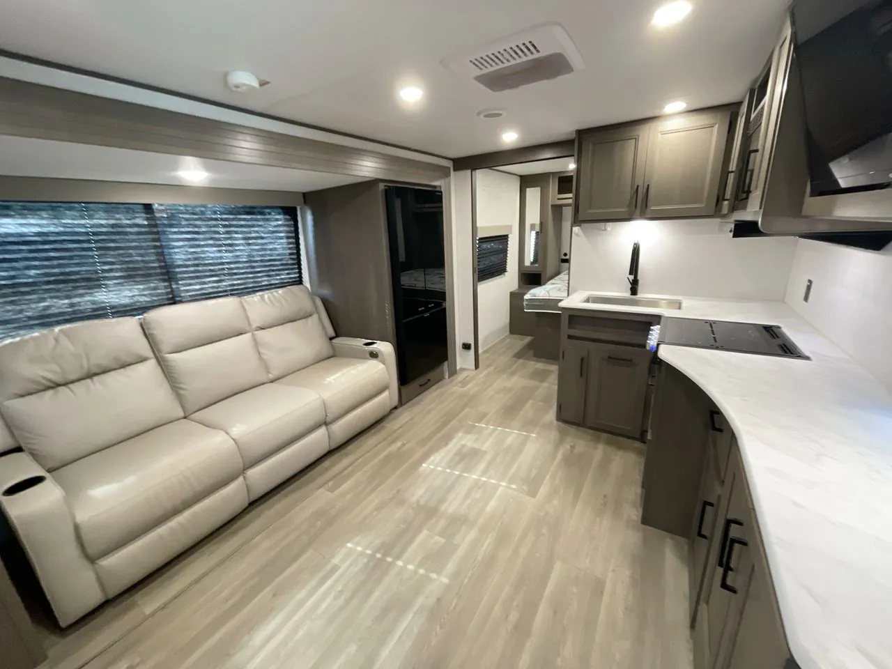 2025 Grand Design Transcend Xplor 22RBX - Photo 4