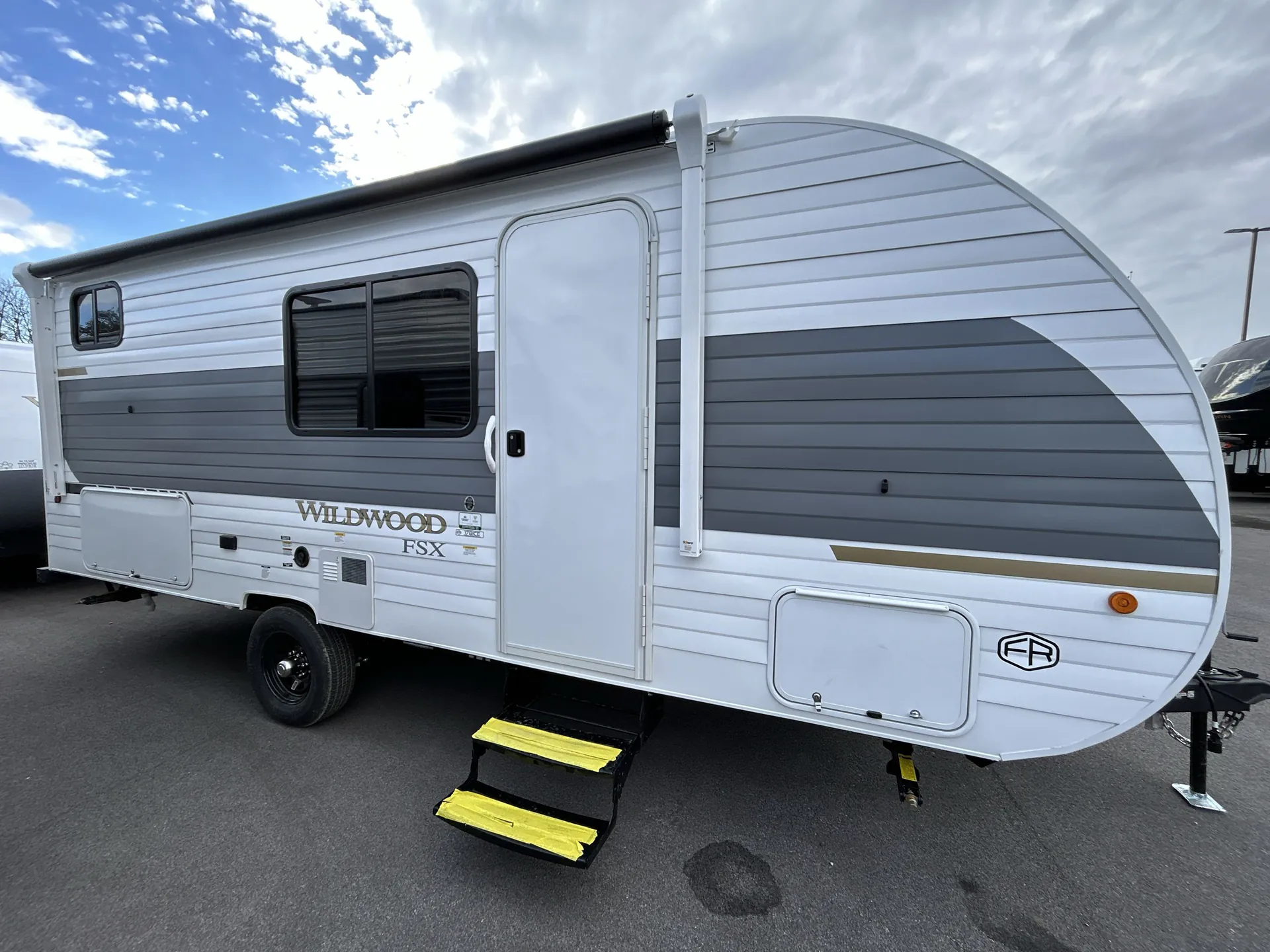 2026 Forest River Wildwood Fsx 178ICE — campside
