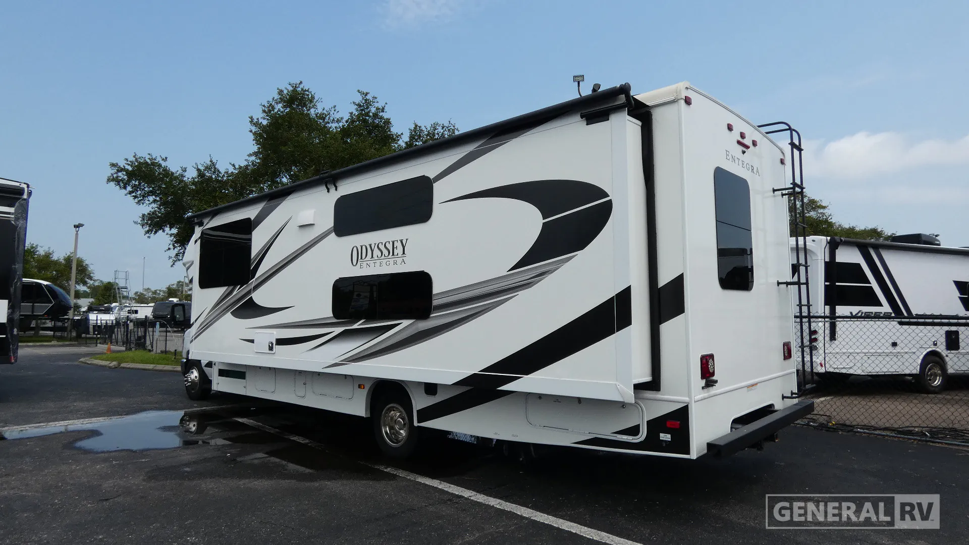 2022 Entegra Coach Odyssey 31F - Photo 4