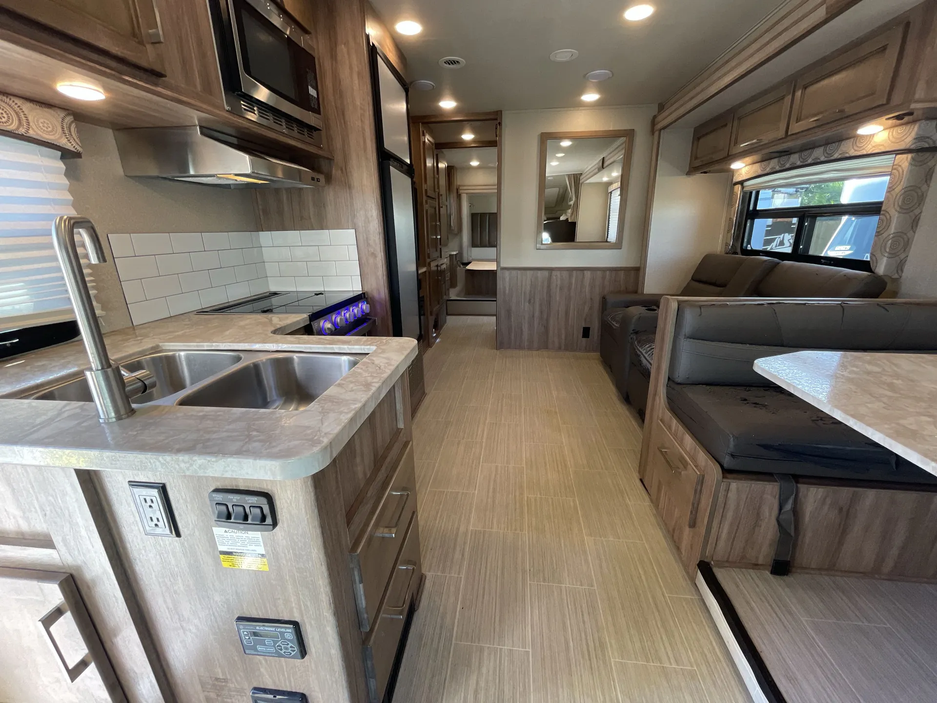 2020 entegra coach Odyssey 30Z - Photo 3