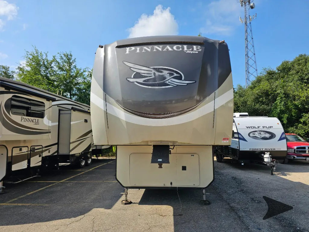 2020 Jayco Pinnacle 36FBTS, Photos photo 3