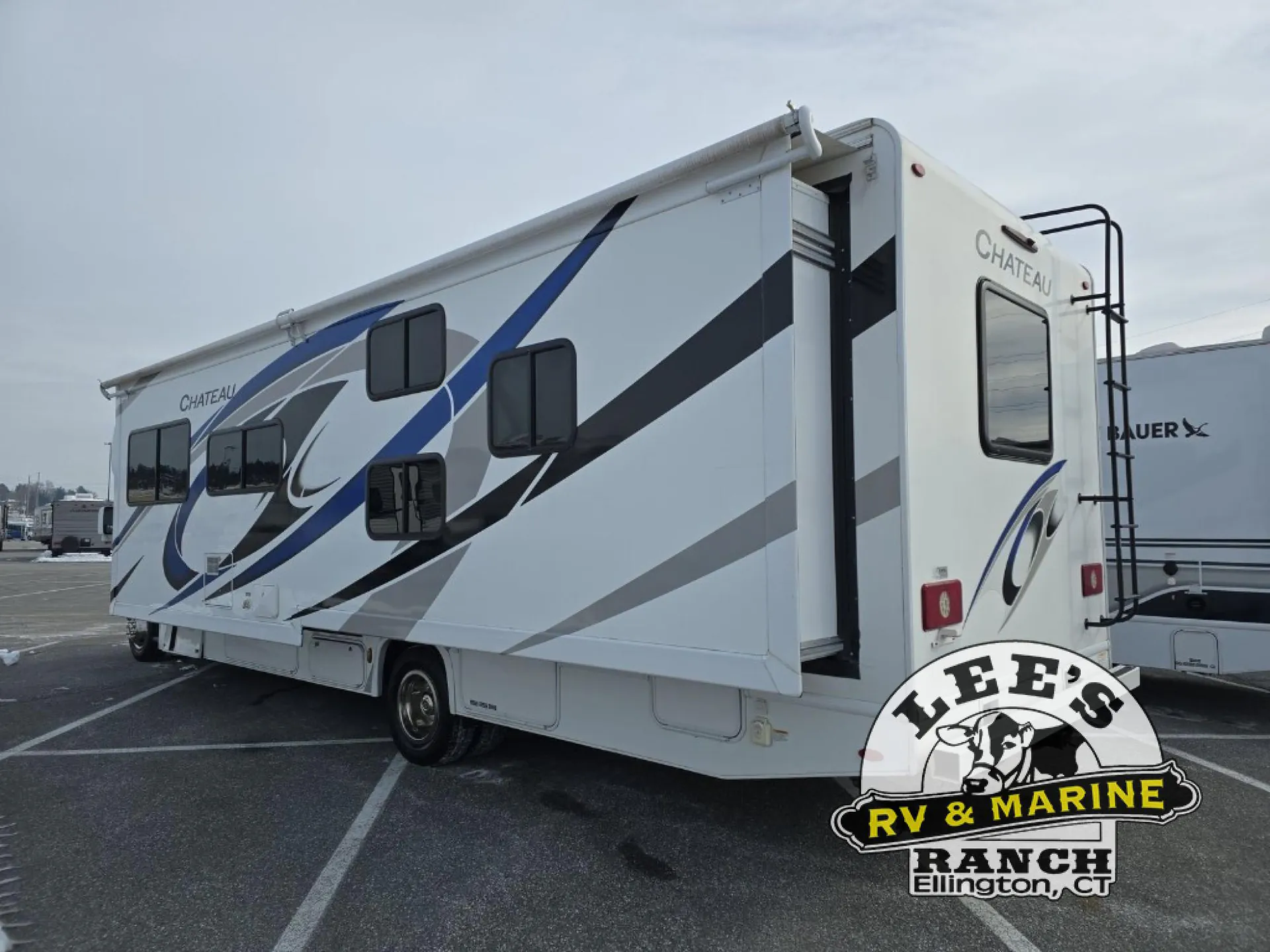 2021 Thor Motor Coach Chateau 31EV - Photo 2
