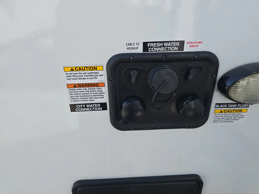 2024 Forest River Cherokee Alpha Wolf 2500RL-L, Photos photo 28