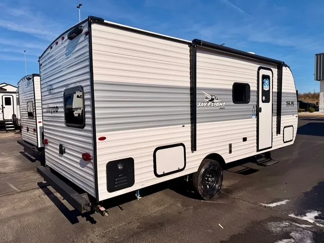 2027 Jayco Jay Flight SLX 178DBS - Photo 3