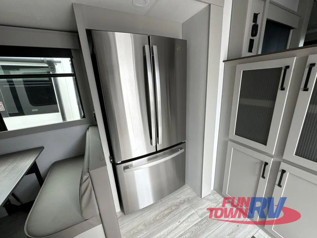 2026 Keystone Montana High Country 377FL, Photos photo 19