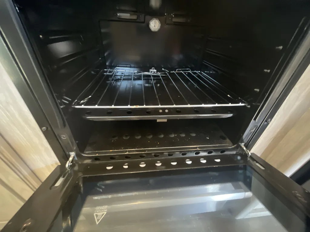 2023 Keystone Avalanche 390DS, Photos photo 9