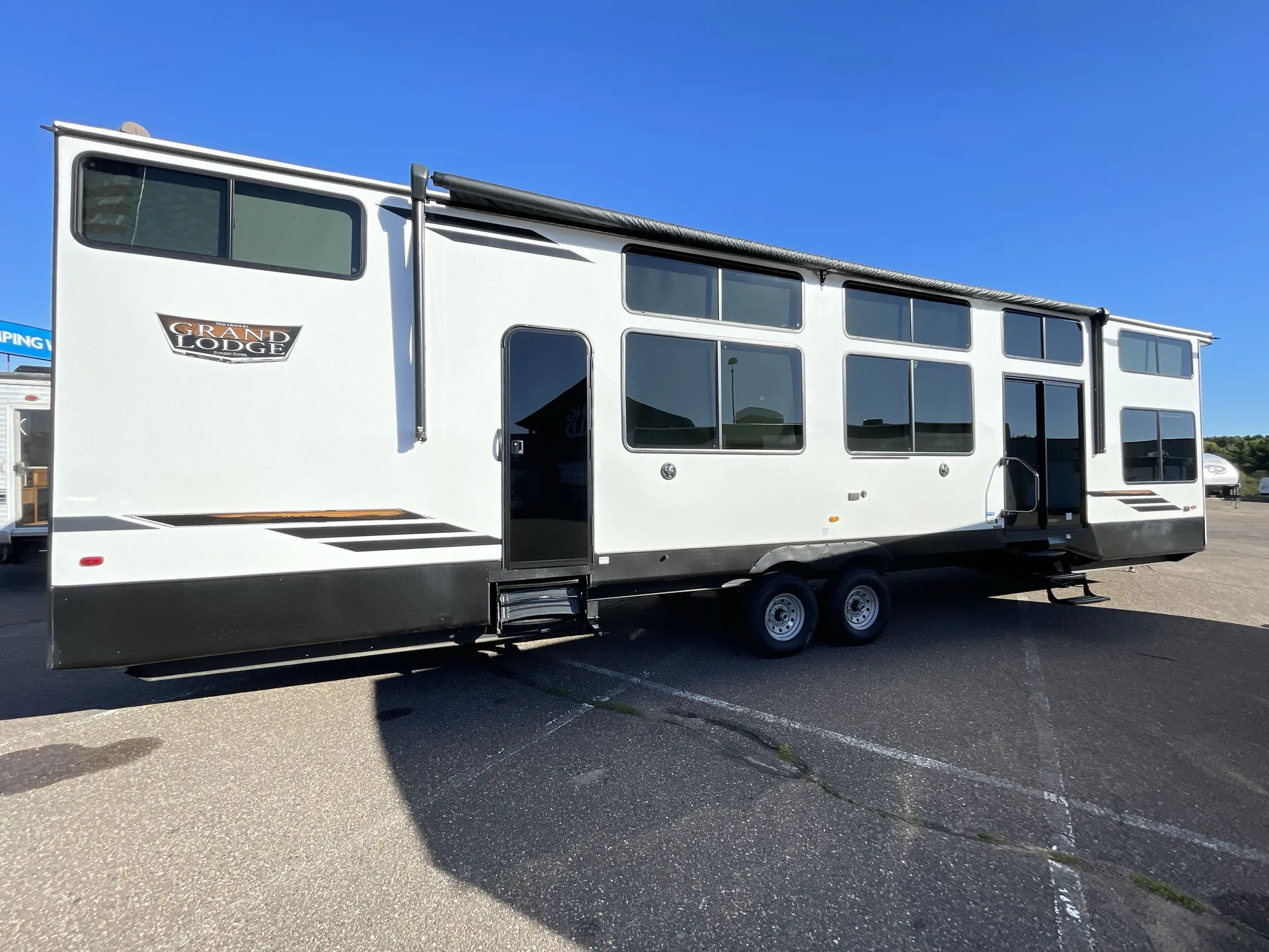 2024 Forest River Salem Villa 42VIEW — campside