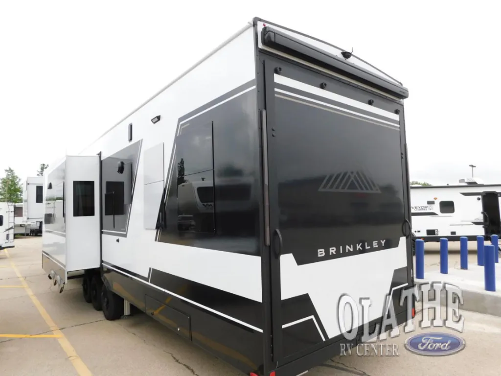 2026 Brinkley Model G 4100, Photos photo 9