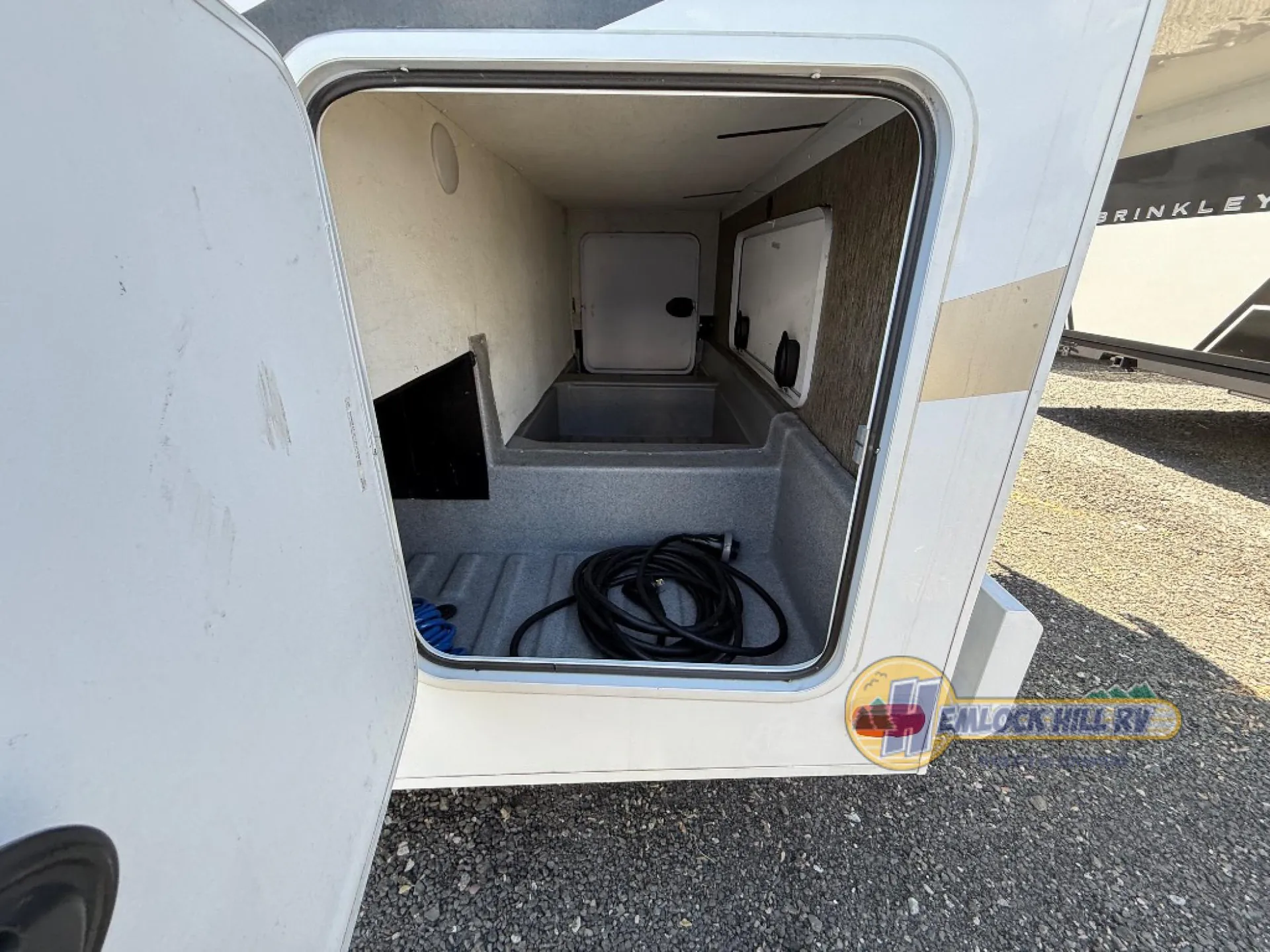 2019 Forest River Sunseeker MBS 2400R — Photo 6