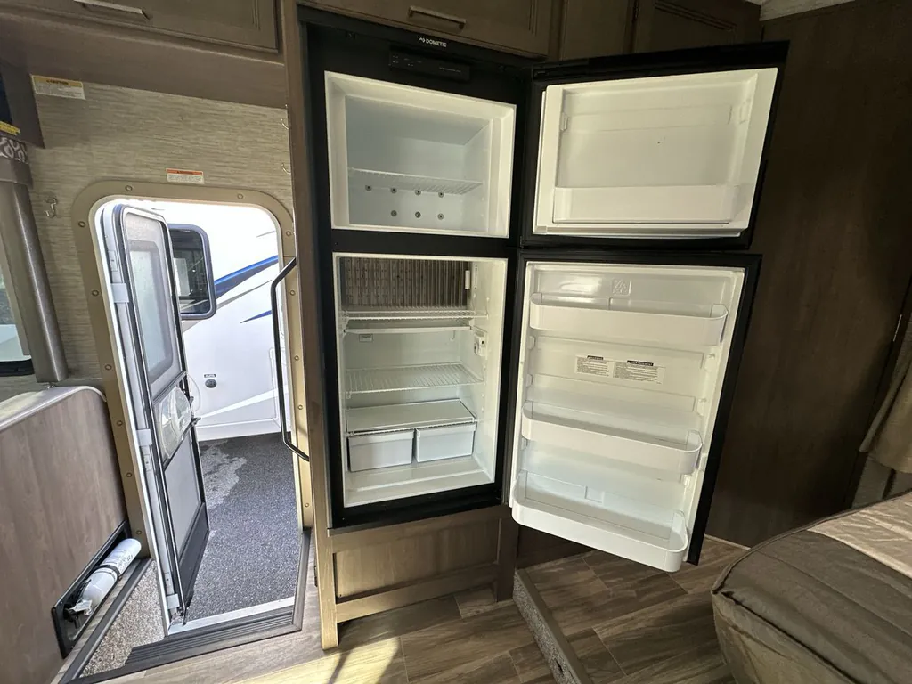 2021 Thor Motor Coach Freedom Elite 27FE, Photos photo 7