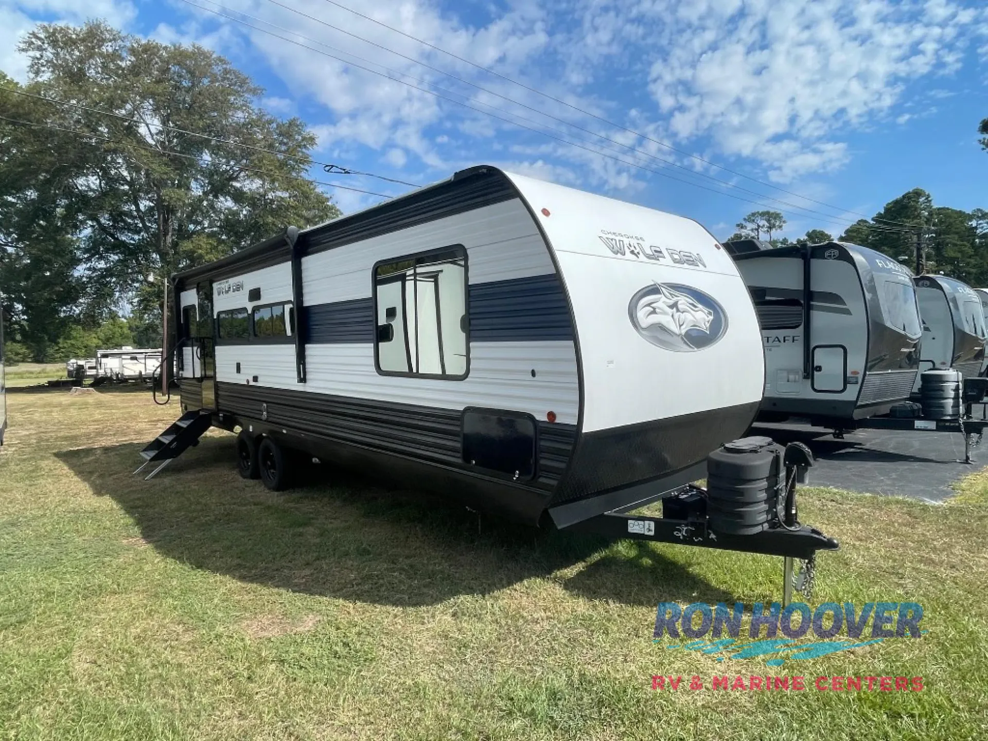 2024 Forest River Cherokee Wolf Den 242TR - Photo 4