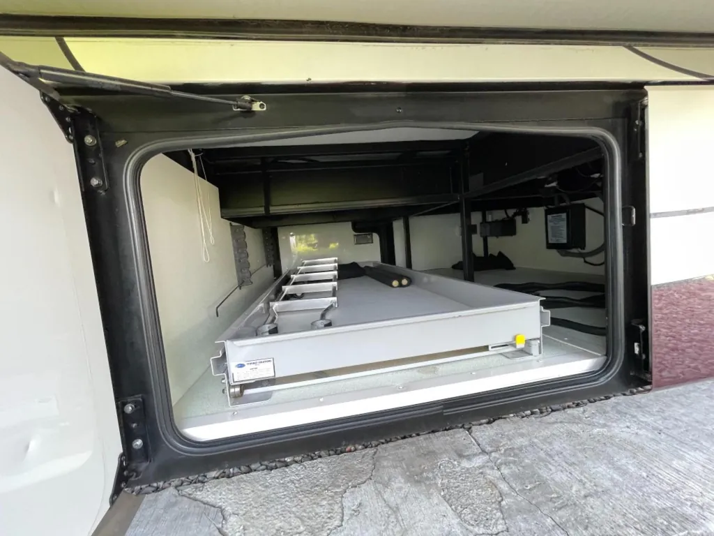 2018 Fleetwood Pace Arrow LXE 38K, Photos photo 6