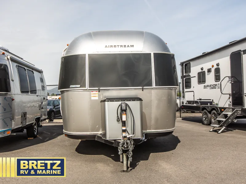 2025 Airstream RV Bambi 22FB - Photo 3