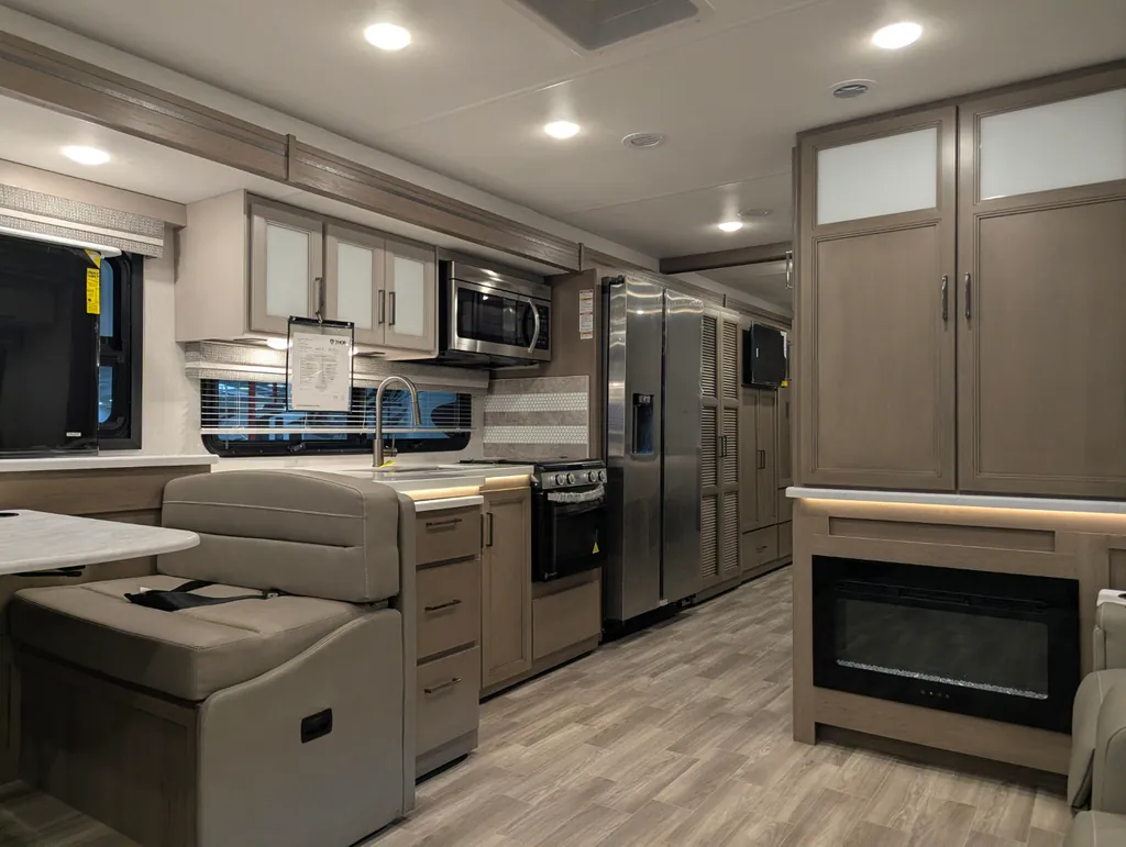 2027 Thor Motor Coach Windsport 36H, Photos photo 47