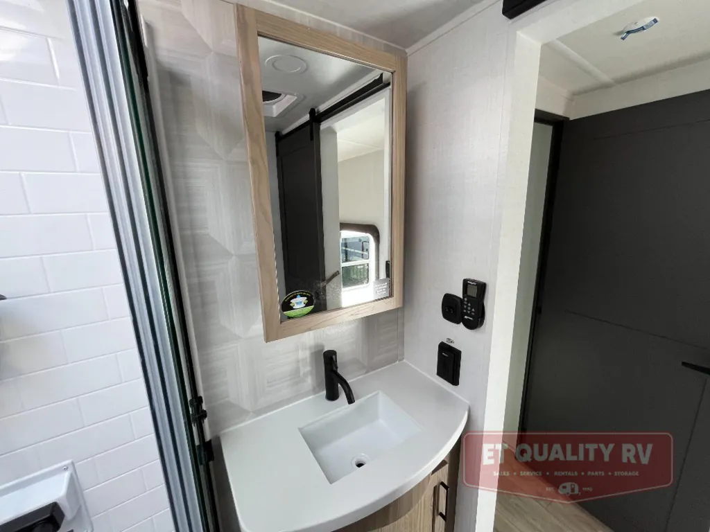 2026 Forest River Rockwood Signature R361RLS, Photos photo 25