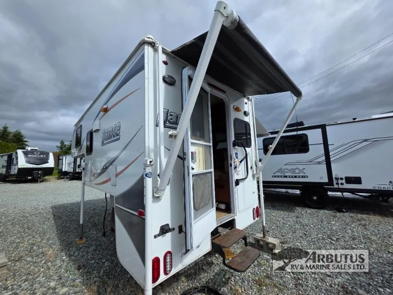 2014 Lance Lance Used   865 - Photo 4
