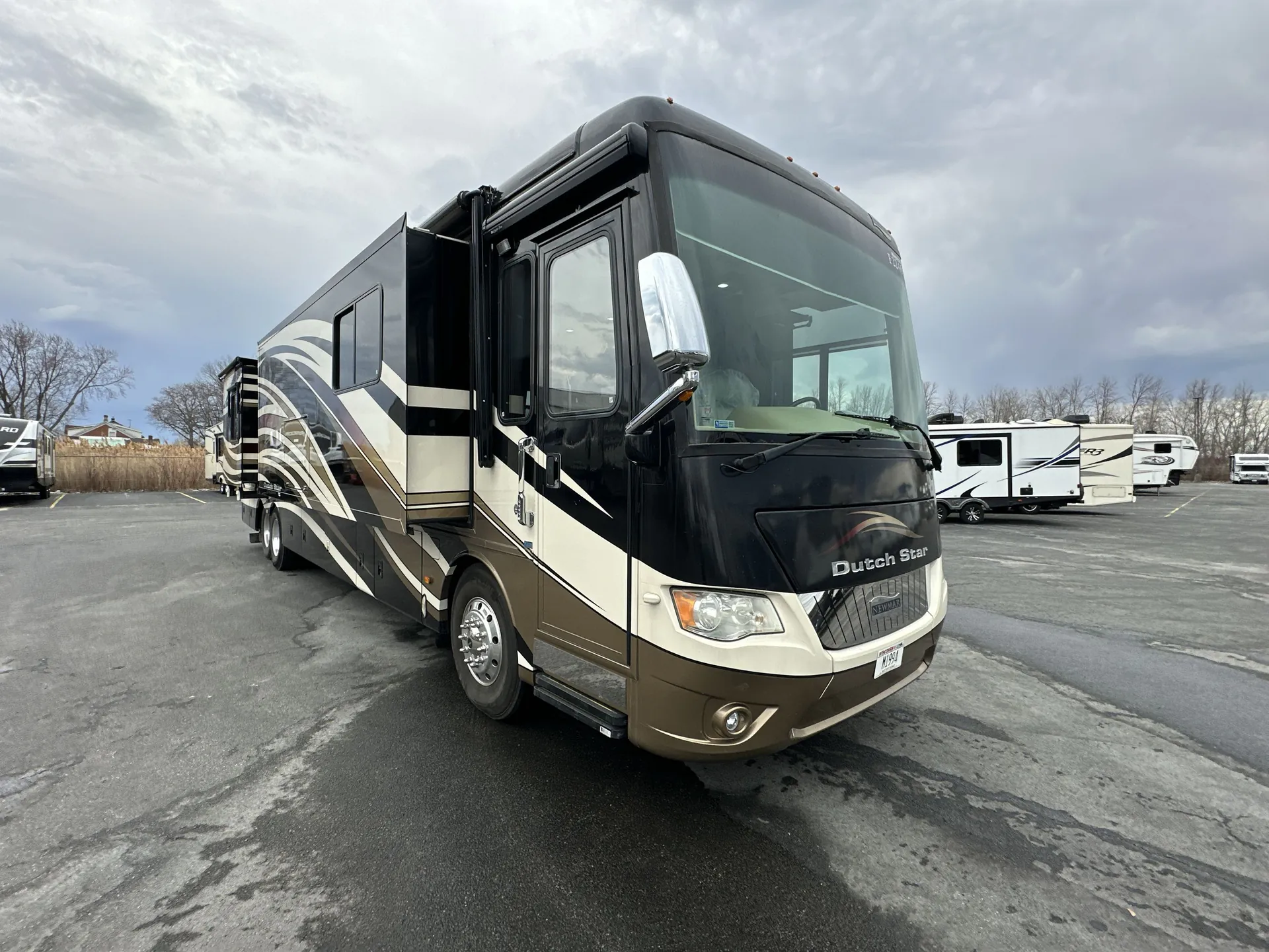 2013 Newmar Dutch Star 4353 - Main photo