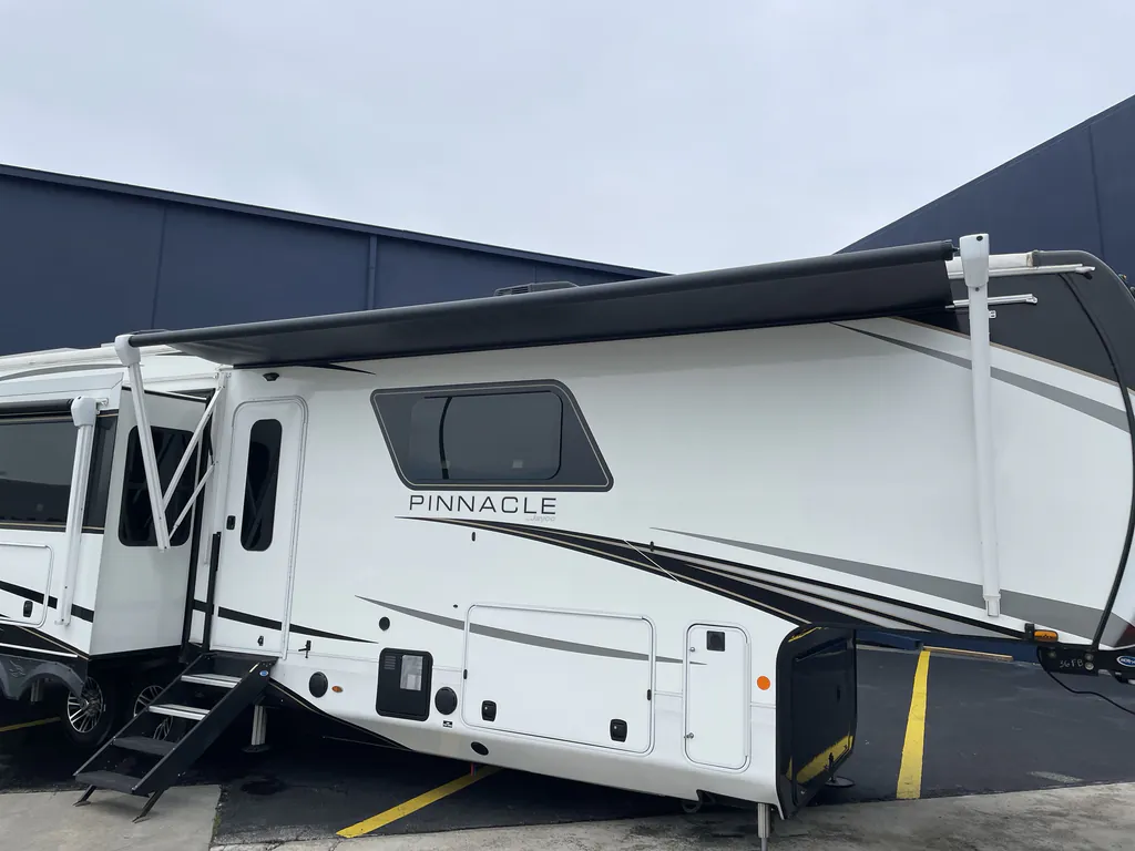 2024 Jayco Pinnacle 36FBTS, Photos photo 27