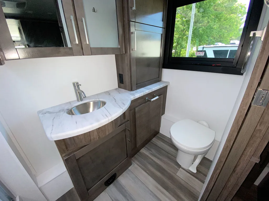 2026 Entegra Coach Vision XL 36C, Photos photo 33