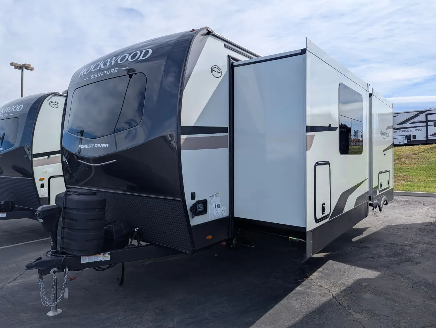 2026 Forest River Rockwood Signature 8263MBR - Photo 4