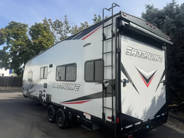 2022 Forest River Shockwave 25RQGMX dealer photo 9 from Uncharted Recreation