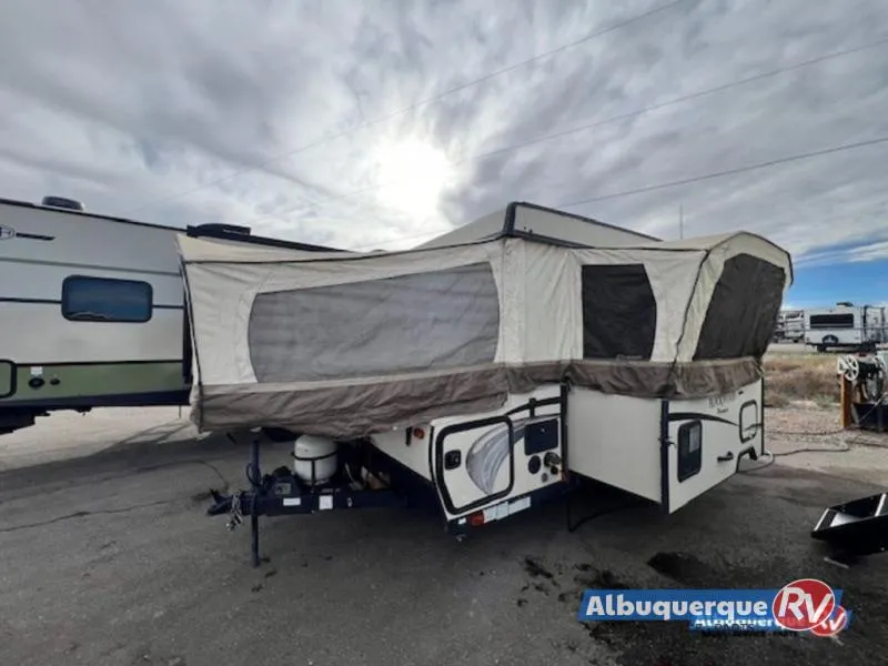 2014 Forest River RV Rockwood Premier 2514G - Photo 2