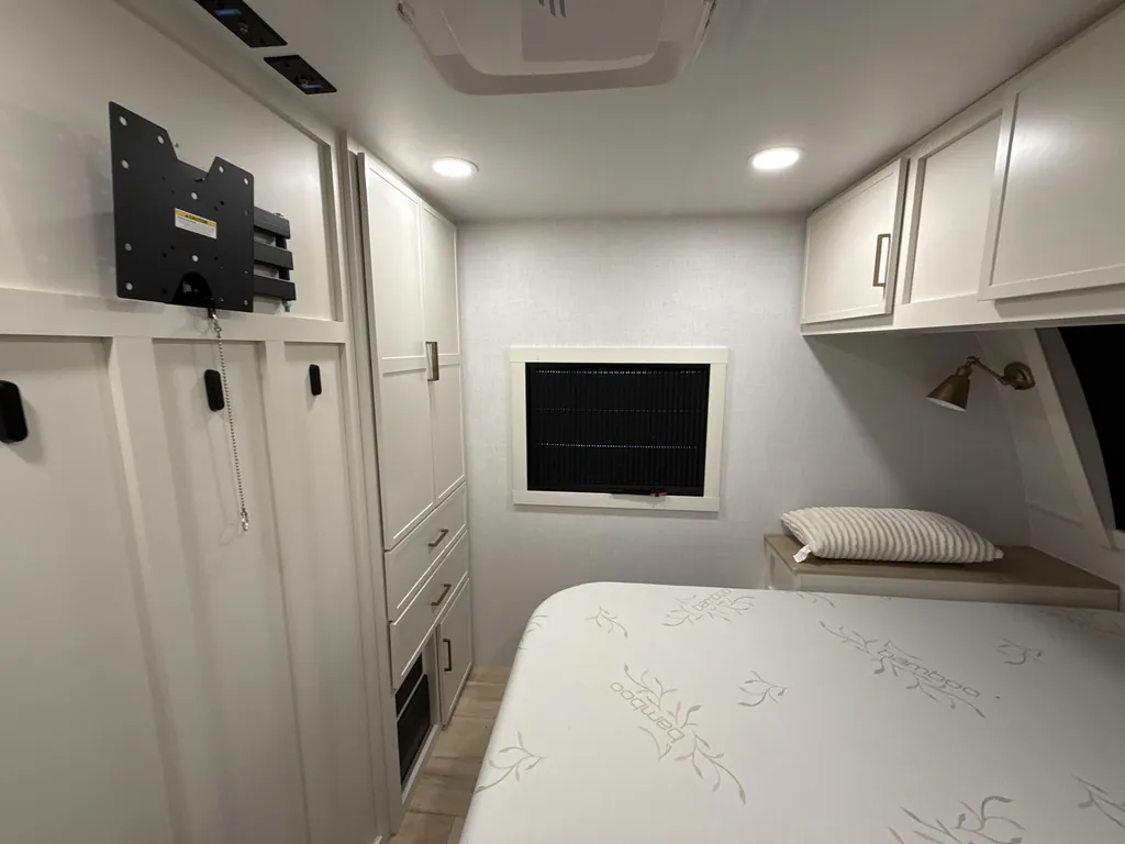 2025 Brinkley Model I 275, Photos photo 16
