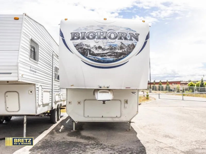 2011 Heartland Bighorn 3610RE - Photo 2