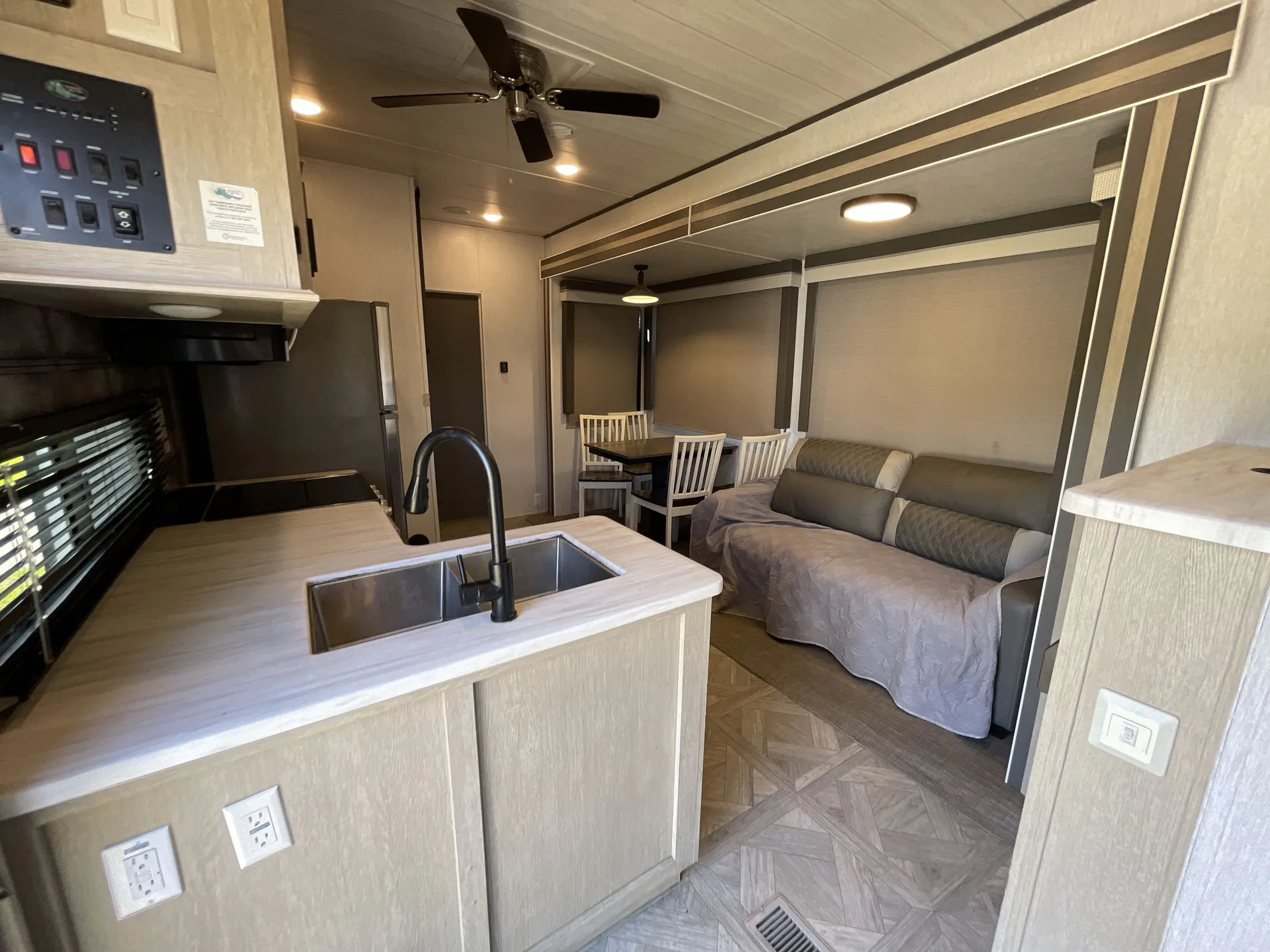 2023 Forest River Salem Villa 42QBQ — living area main