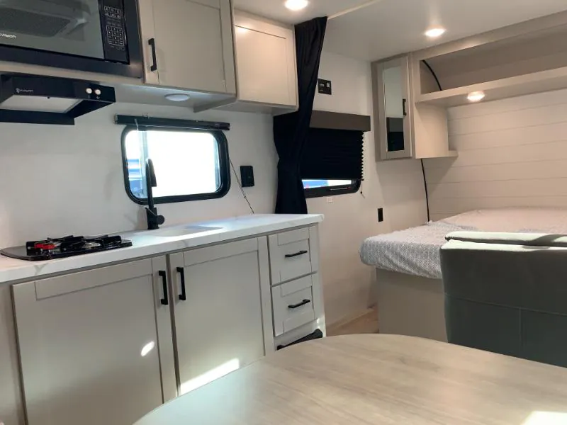 2027 Jayco Jay Flight 175FQ, Photos photo 26