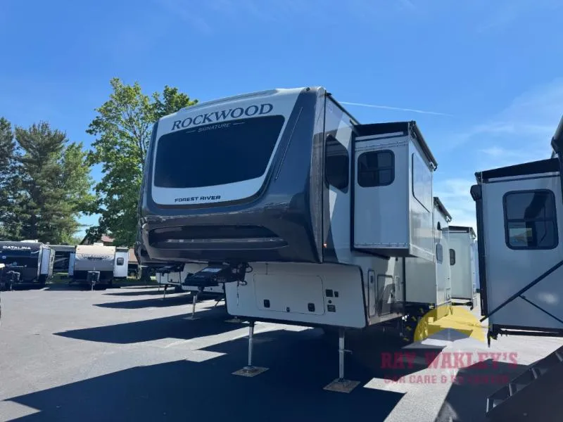 2026 Forest River Rockwood Signature 404SRK - Photo 4