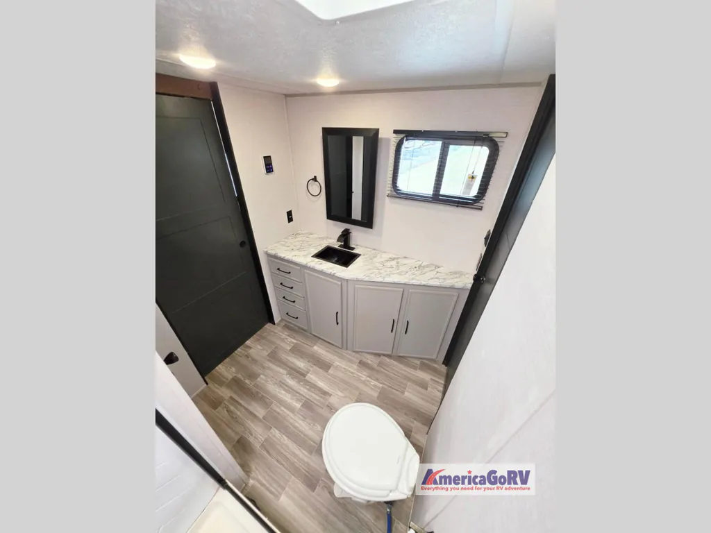 2024 Forest River Vibe 34XL, Photos photo 24